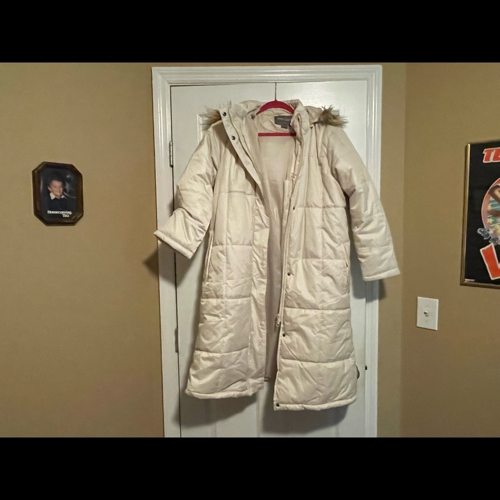 I’m sa small business owner and I’m trying to sell my products on poshmark